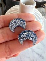 Mini Naja Basket Studs